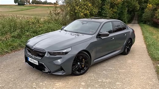Review and test drive of the BMW M5 on the Autobahn