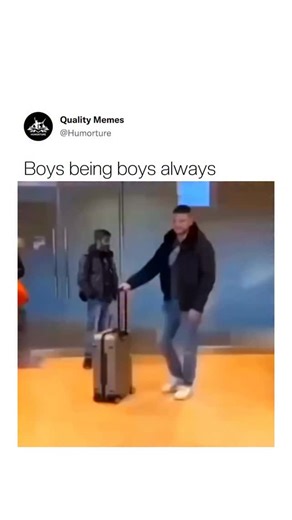 Humorture on Instagram: "It started like a simple chemistry experiment… then suddenly the foam exploded across the room. Welcome to the real-life magic of science. This isn’t Hollywood—it’s chemistry in action. Whether it’s the famous Elephant Toothpaste reaction or a sudden color change that looks like a potion brewing in a wizard’s lab, every reaction you see is based on real, tested science. In the case of Elephant Toothpaste, hydrogen peroxide rapidly breaks down into water and oxygen when m