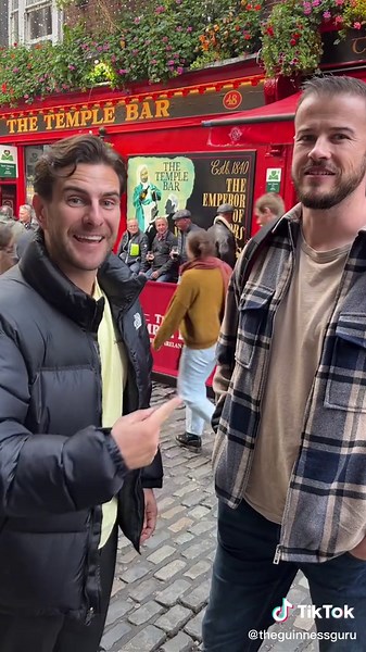 Live Cam at Temple Bar in Dublin