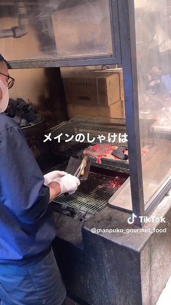 大阪府南海通りのしんぱち食堂でコスパ最高の焼き朝定食をご紹介！