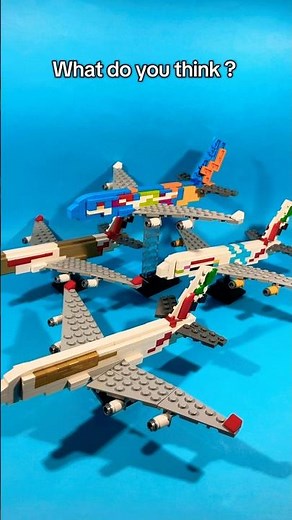 4 awesome Lego A380 Emirates !