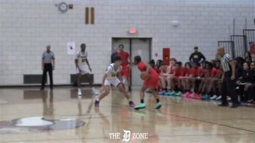 East Lansing 2026 PF Dequarius Stewart with the game-winner in final second!! D1: #1 East Lansing (7-0) beat #26 Roseville (5-1) 63-60 at The D Zone Showcase @eltrojans @ELHoops @dqkold32 | The D Zone Basketball