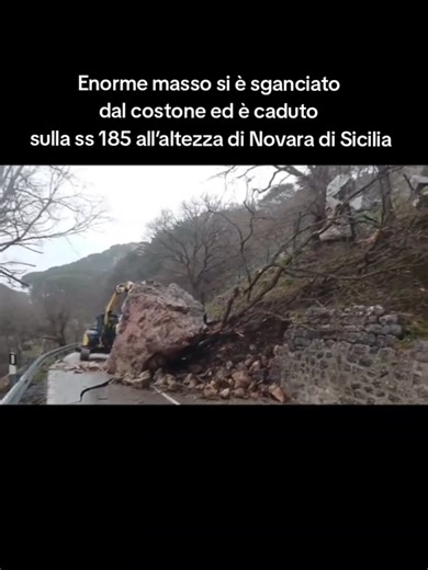 A causa della presenza di un grosso masso è stata disposta la temporanea chiusura, in entrambe le direzioni, della Strada Statale 185 “Di Sella Mandrazzi” nel territorio di Novara di Sicilia (ME). L’area interessata è al chilometro 24,400 della Statale. Secondo le prime informazioni, fornite dall’Anas, il masso sarebbe caduto da un costone roccioso – di proprietà di terzi – attiguo alla tratta stradale.