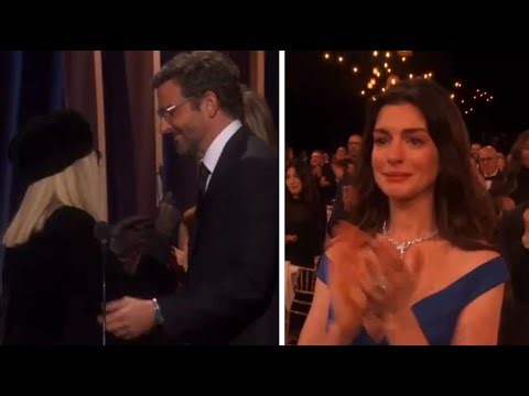 Anne Hathaway crying as Barbra Streisand gets on stage at SAG Awards 2024