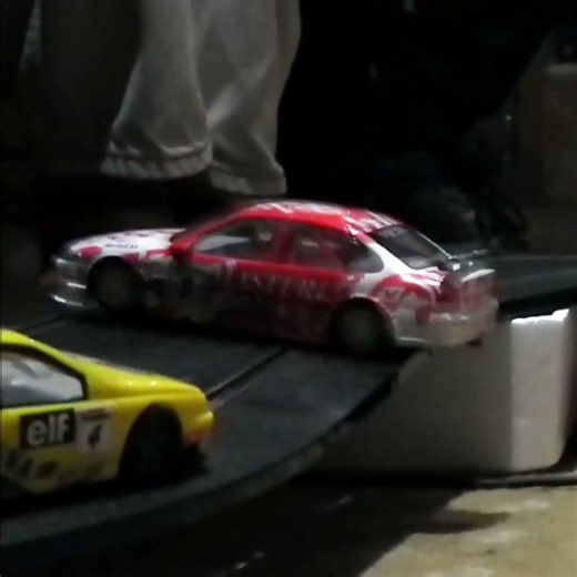 The Human Error vs Scalextric ⚠️