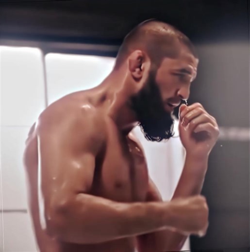 Holy Size Difference in UFC: Khamzat Chimaev vs. Arman Tsarukyan