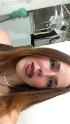 Os vídeos de Sol Cesarino☀️ (@mundo.de.sol) com Beijinho Gostoso - Mc Bruninho & Mc Livinho & DG e Batidão Stronda