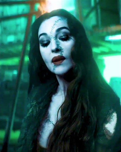 Wow, she put her body together herself.#shorts #movie