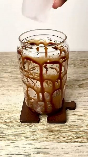Iced Mocha at Home | Easy Chocolate Coffee Drink 🍫☕