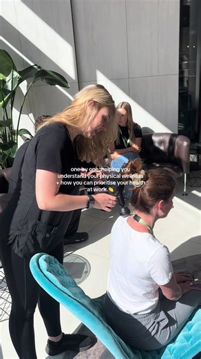 The sun was shining during our lovely event at 📍Majestic in Leeds! ⭐️With mini massages, spinal health checks consultations with our experts, we bring the full package of physical wellness at work to YOU! 🙌DM us to book in for your workplace today! #physicaltherapy #physicalwellness #workplacewellness #corporatewellbeing #corporatewellness #corporateevents