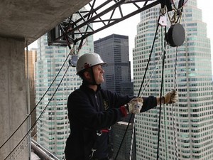 DEUS Rescue’s Controlled Descent Devices Featured on “The Amazing Race Canada”