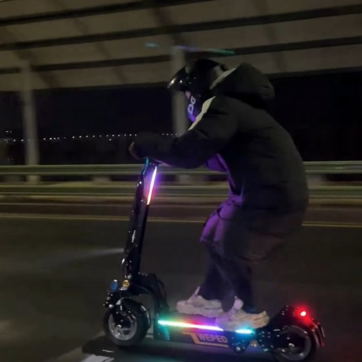 Scooter Weped on Instagram: "WEPED FOLD2 60V 30Ah(Samsung SDI 21700 50E) Dual hub motor 11inch tubeless tire - The Fold 2 has LEDs on the front and on the deck. It's not an extra option. - #WEPED #Wepedkorea #Wepedglobal #Electricscooter #Electricmotocyles #electricutilitybike #ride #riding #motorcycles #scooters #roadtrip #race #powerful #fast #wepedfold2"