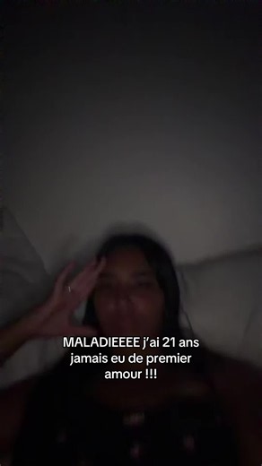 J'ai 21 ans et jamais eu de premier amour : témoignage et conseils