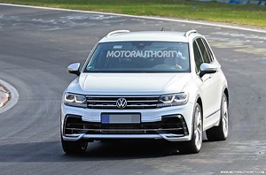 2021 Volkswagen Tiguan R spy shots and video