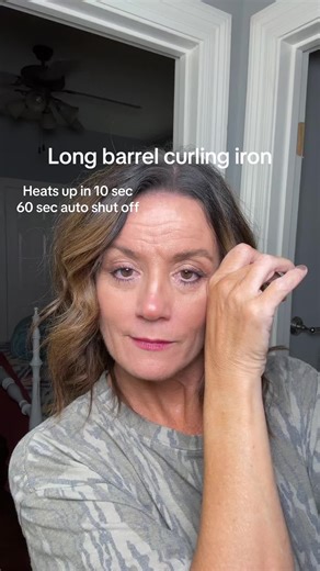 FREE And FAST shipping! Create small-medium bouncy curls or beach wavvvyyy …. #curlingiron #bouncycurls @EasyPick Beauty I’m in love!