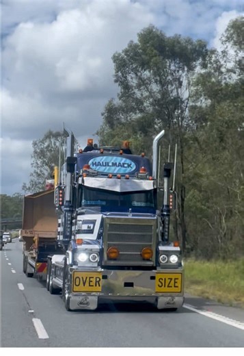 Heavy Haulage Trucks: Mack Superliner and More