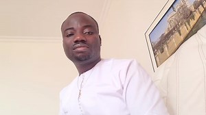 Le chantre Nestor David parle au jeune | Nestor David