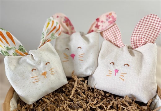 Sew up a sweet bunny bag! Here's the super simple tutorial anyone can try