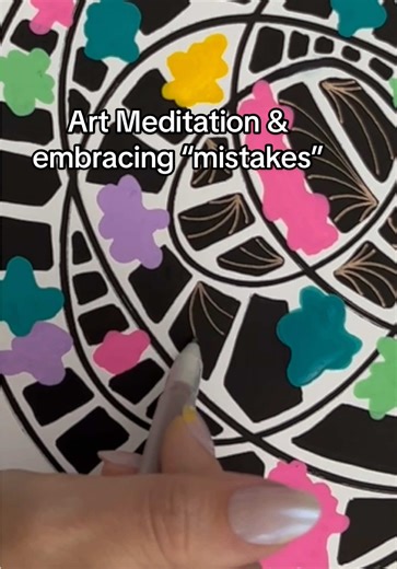 daily Art Meditation is a great way to unwind your mind AND practice embracing “mistakes” 😌 ART SUPPLIES USED: Posca acrylic markers, Sakura Gelly Roll gel pen, mixed media paper this one didn’t go as planned when a paint marker leaked on me - for a second it interrupted my flow state and I tried to “fix” it, but then I leaned in and rolled with it - a timely reminder (for me) that when you let go of attachment to the outcome and embrace what is happening in the here and now, you’re giving your