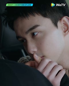 Lin Yiyang so tempting! 😍 🌟 EP14｜Watch now on #WeTV #AmidstASnowstormOfLove #在暴雪时分 #LeoWu吴磊 #AngelZhao赵今麦 #WeTV #WeTVMY #WeTVMalaysia #WeTVAlwaysMore 💓 Watch bit.ly/SnowstormOfLove_WeTV | WeTV Malaysia