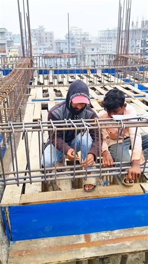 Beam rebar binding process. #shorts #construction