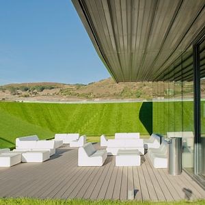 [Hot Item] New Technology WPC Wood Plastic Composite Flooring Garden Swimming Pool Balcony Decking No Glue Decking