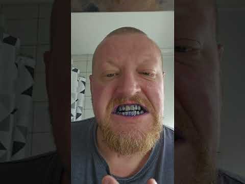 Trying the Hi-smile V34 colour corrector serum.