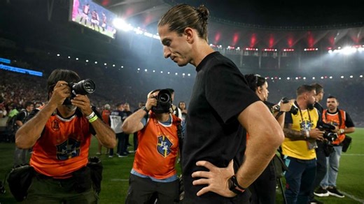 [天下足球]收割冠军 菲利佩·路易斯成功转型