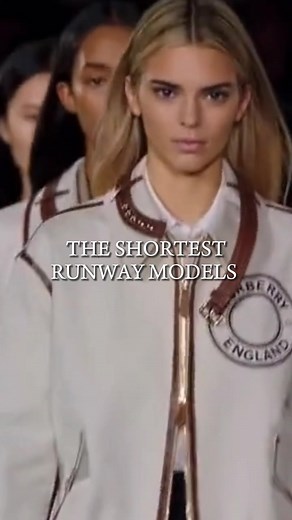The Shortest Runway Models #lilamoss #devonaoki #emilyratajkowski #katemoss #sukiwaterhouse #caradelavigne #haileybieber #sarasampaio #models #runway #walks #foryou #fypシ