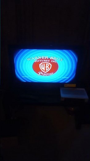 Looney Tunes Canary Row Opening