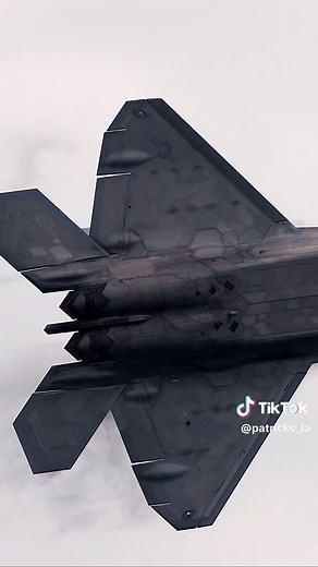 F-22 Raptor in Action at Pacific Airshow | Cinematic 4K 120fps Video