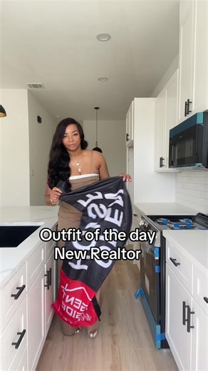 Outfit of the Day for New Realtors