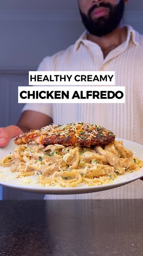 High Protein Creamy Chicken Alfredo! With 65g of protein per serving! You must try this! #pasta #healthyrecipes #lowcalorie #tiktokfood #highprotein #easyrecipe #chicken #recipes #pastatiktok