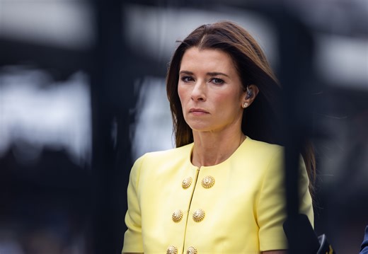 Danica Patrick takes fans inside her wine brand's photo shoot