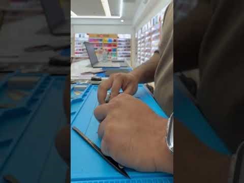 Samsung S22 Ultra Screen Replacement: The Professional Restoration Guide | BrokeNFix