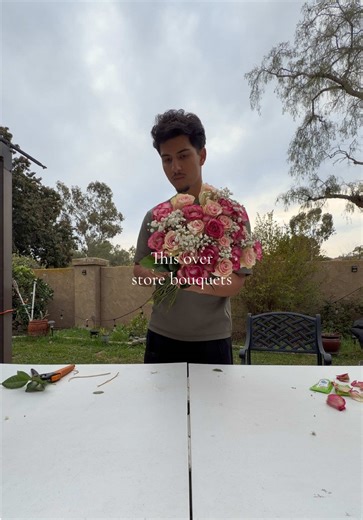 DIY Flower Arrangements to Show Mom Love