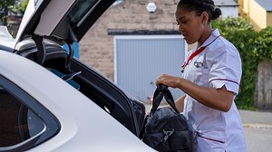 Where travel nurses earn the most and least: Pay trends by state and specialty