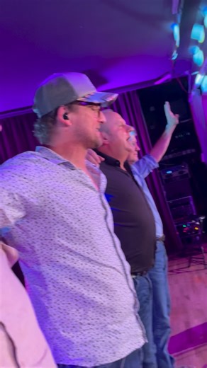 2K views · 102 reactions | #aufawort #aufawortstscoverband #aufawortspieltsts #aufawortbestofaustropop #stscoverband #bestofaustropop #austropop | Auf A Wort - STS & Austropop | Facebook