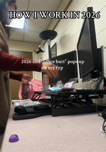 Transform Your Workspace with an Ergonomic Standing Desk