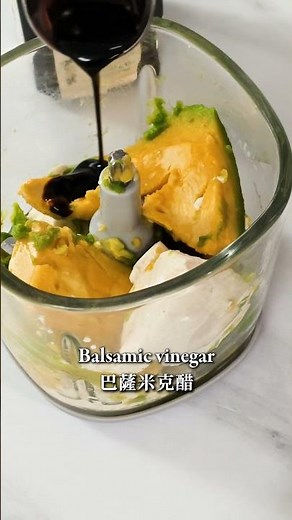 5分鐘搞定, 快速料理超級食物酪梨富含守護心血管的「單元不飽和脂肪酸」與維生素 E，它的高膳食纖維更可以帶來飽足感 #酪梨料理 #簡單料理 #快速料理 #減脂料粴 #酪梨