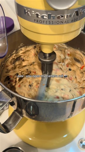 Identifying as a Food Blogger in Creative Ways