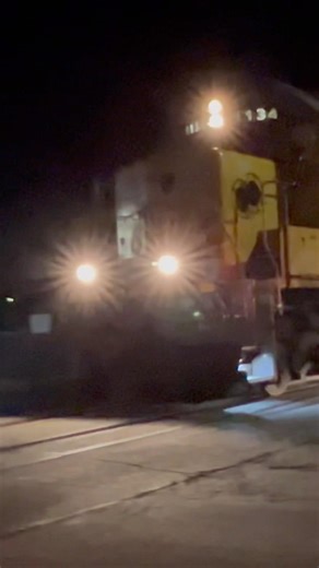 Caught this vintage EMD GP-60 on the tracks! #train #locomotive