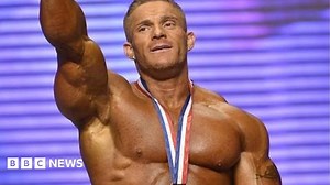 Mr Olympia bodybuilder 'Flex' Lewis matches Arnie's record