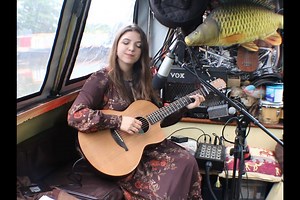 Tonight we see another superb Masterclass from the incredibly talented, Grammy Award Winning Daisy Chute. Although this charming young lady travelled all the way up from London to perform for us in North Wales, she was actually born in Scotland to an American mother, this has led to her superb blend of Folk /Americana. Her third beautiful song for us was 'Throne'. This is going to be the title track from her soon to be released album (If it's not out already!) If you'd like to find out more abou