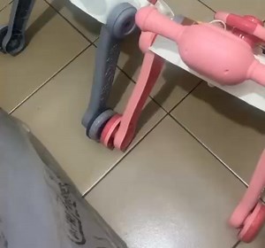  Les premières découvertes de nos enfants méritent d’être magiques ✨...