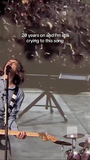 Snow Patrol's Chasing Cars Live at Glastonbury Festival