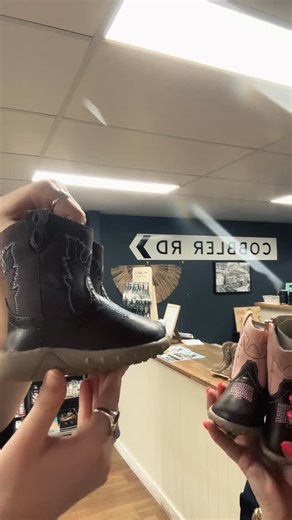 Cobbler rd on Instagram: "✨Restocked✨ Baby & junior Baxter Boots restocked. Available instore and online now 🎄 www.cobblerrd.com.au #cobblerrd #waggawagga #baxterboots #cowboyboots #babybaxter #christmas #trending"