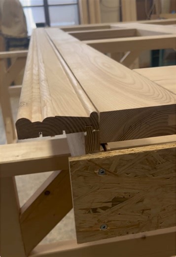 Atelier Menuisier : Création de Portes en Bois