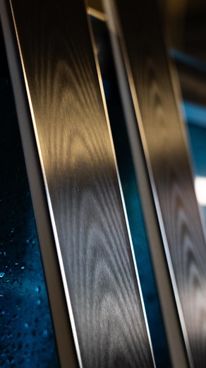 Inside the tuning room: HWK Paste in action! 🎥 This soft wax formula is a game-changer, ensuring top performance with minimal effort. Stay tuned for the final result—fast skis guaranteed! ⚡ #SkiTuning #waxingpaste #skiracing #sporthun | Sport H&N