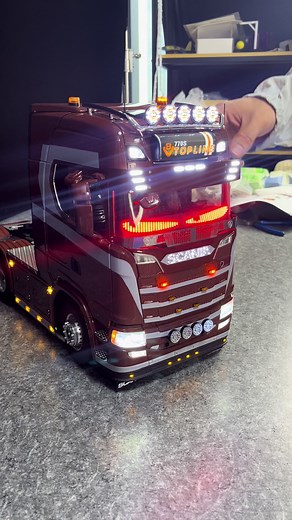 DIY RC Tractor Truck Model: Step-by-Step Guide